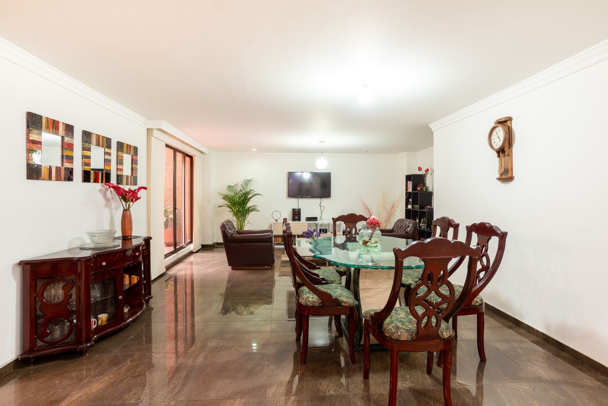 Apartamento en venta en Santa Barbara Central, Bogotá 3 Habitaciones