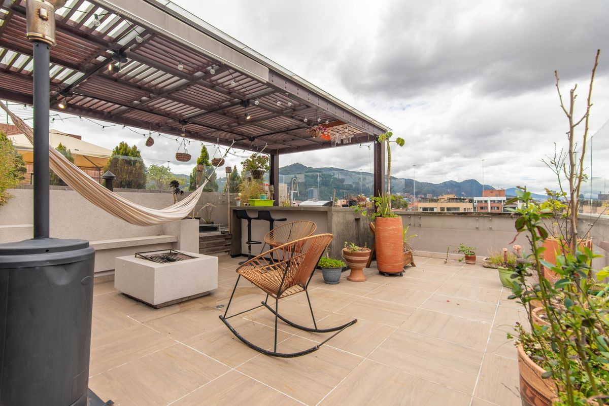 Apartamento en venta o arriendo en Santa Barbara Occidental, Bogotá 3