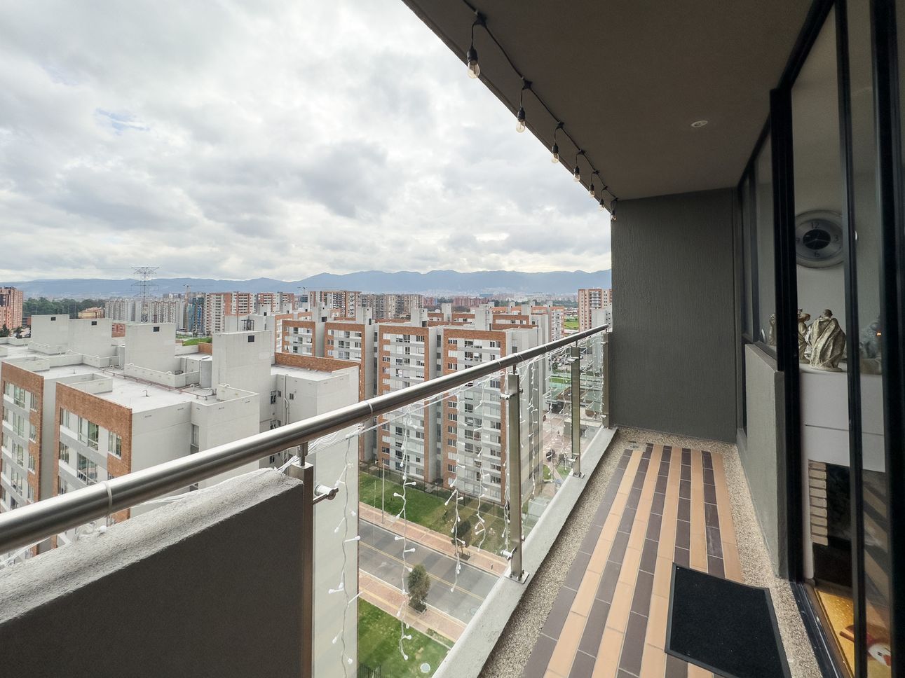 Apartamento en venta en La Felicidad, Bogotá 4 Habitaciones, 221m2