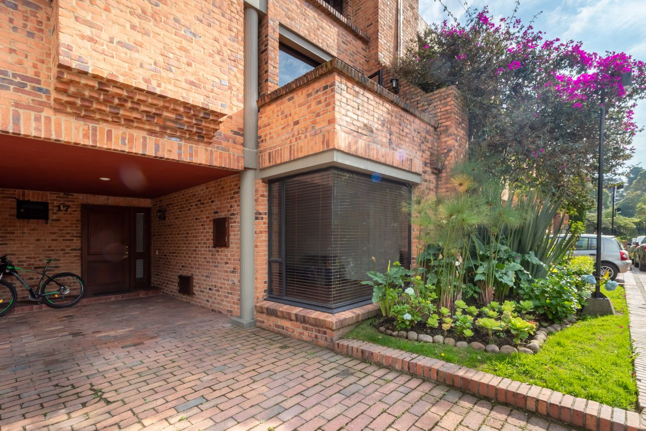 Apartamento En Venta En Gratamira, Bogotá - 3 Habitaciones, 220m2