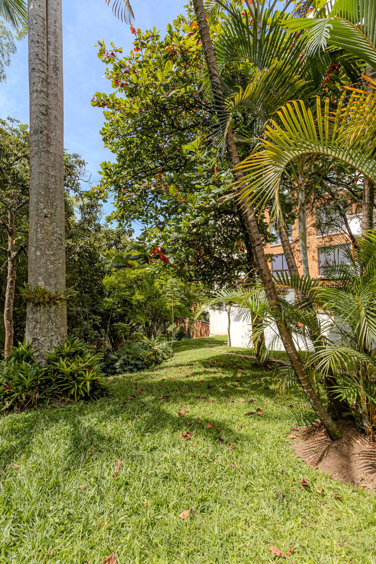 Apartment for rent in Envigado, Envigado 3 Bedrooms, 232m2