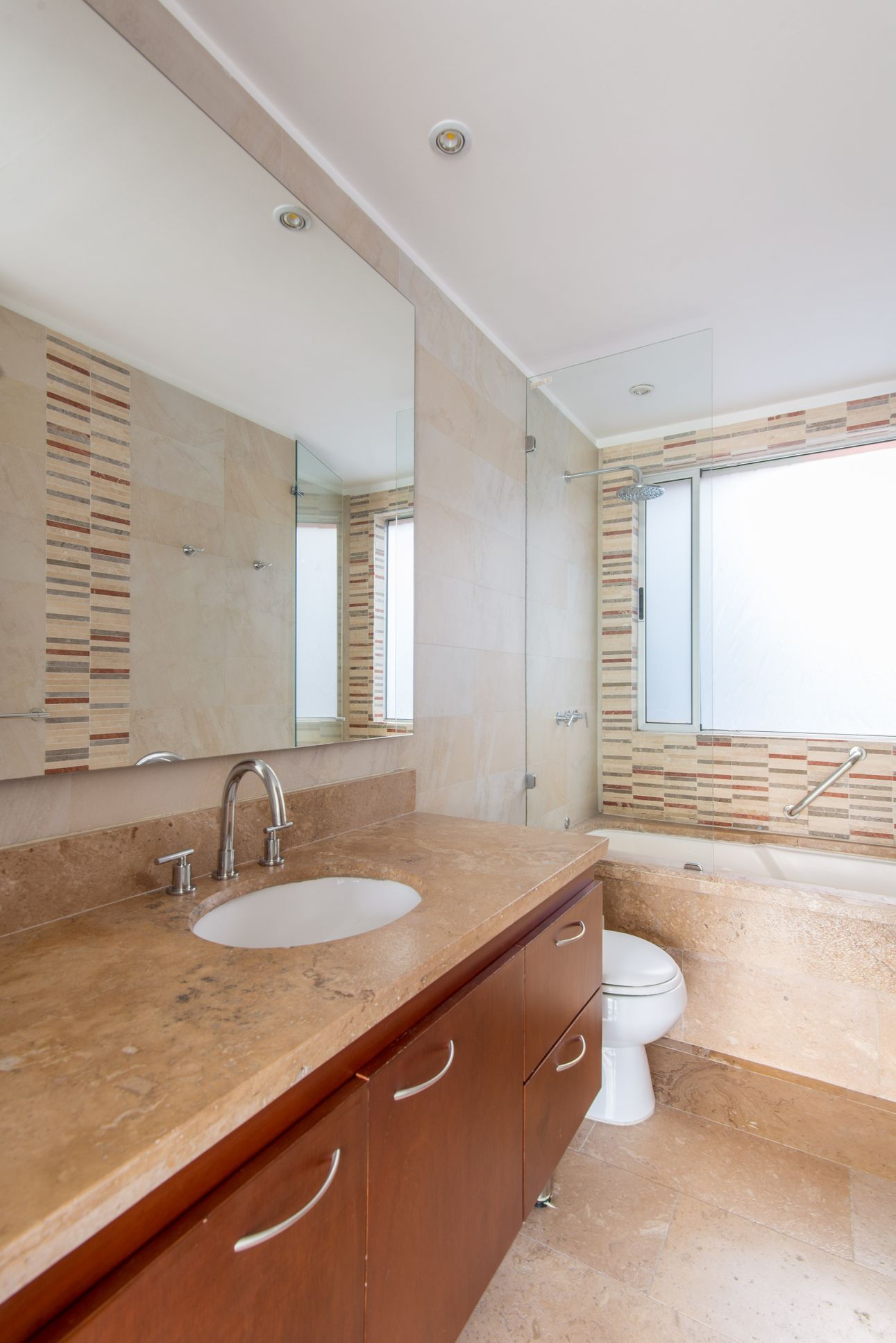 apartamento-en-venta-en-antiguo-country-bogot-3-habitaciones-160m2