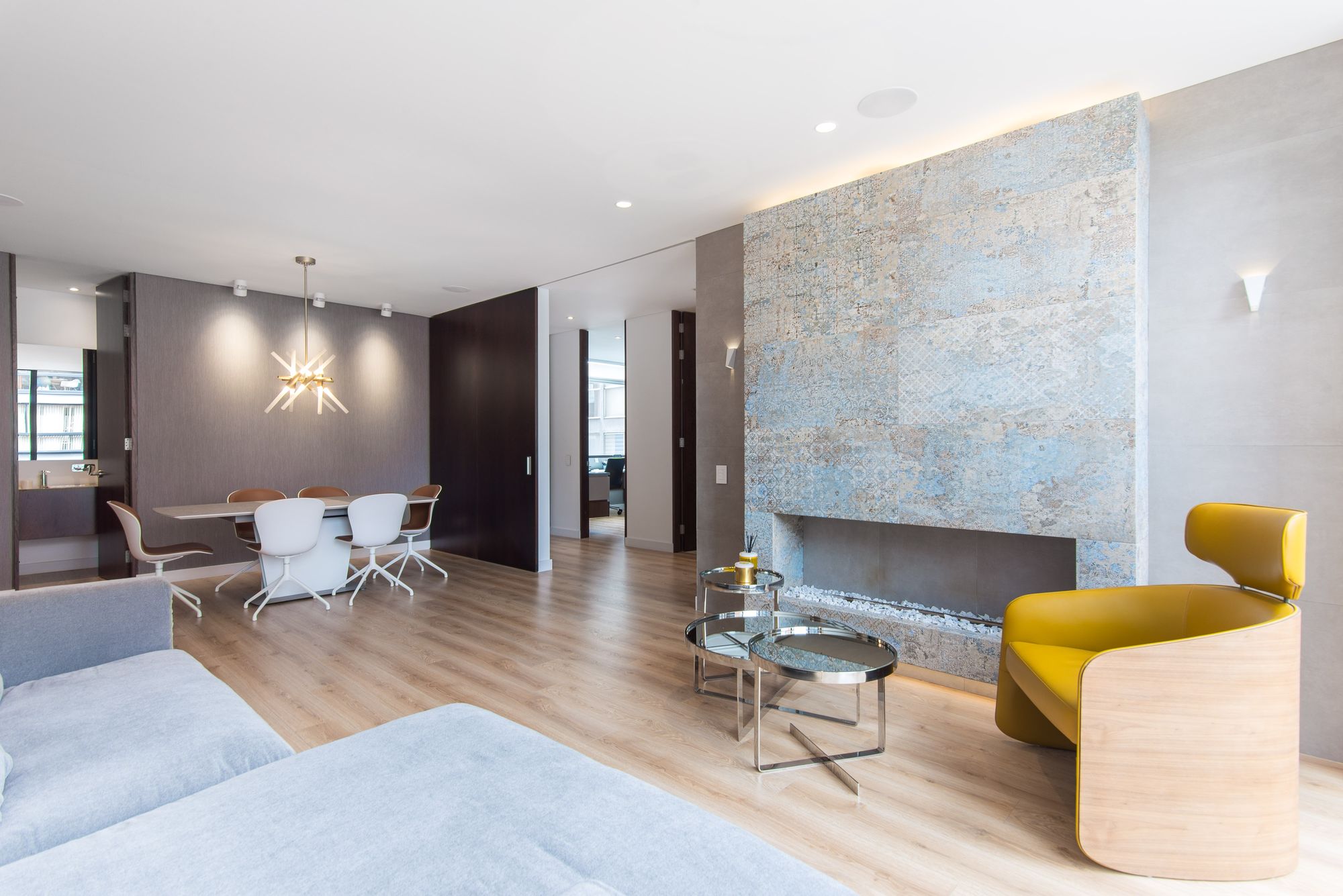 Apartamento en arriendo en El Retiro, Bogotá - 2 Habitaciones, 122m2