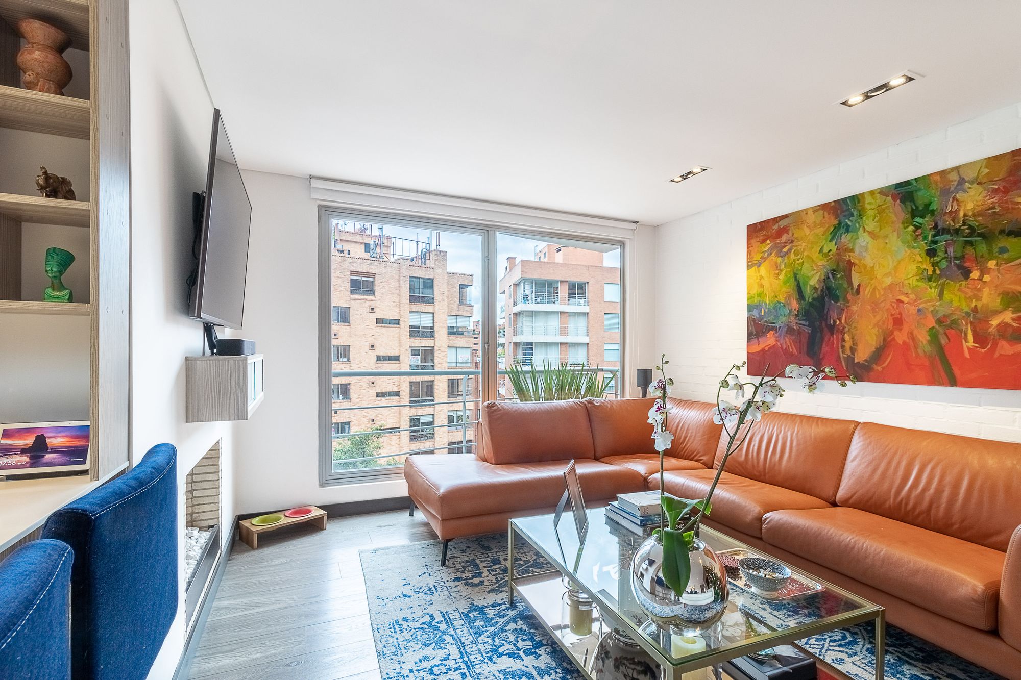 Apartamento en venta en Los Rosales, Bogotá - 2 Habitaciones, 103m2