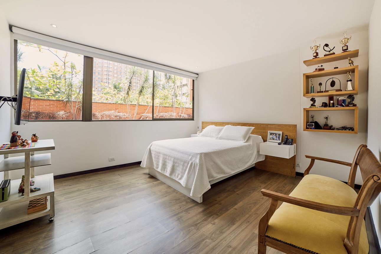 Apartment for sale in El Poblado, Medellín 2 Bedrooms, 188m2