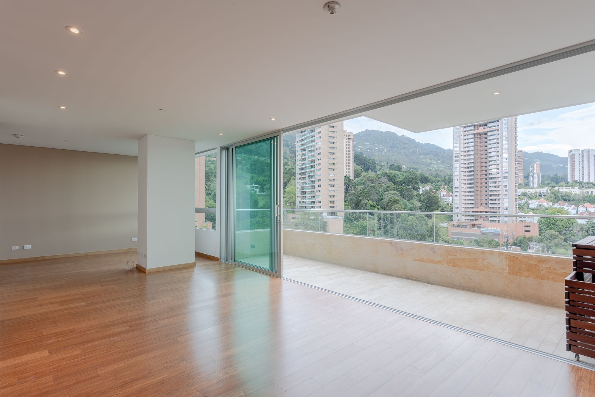 Apartment for sale in El Poblado, Medellín 1 Bedrooms, 108m2