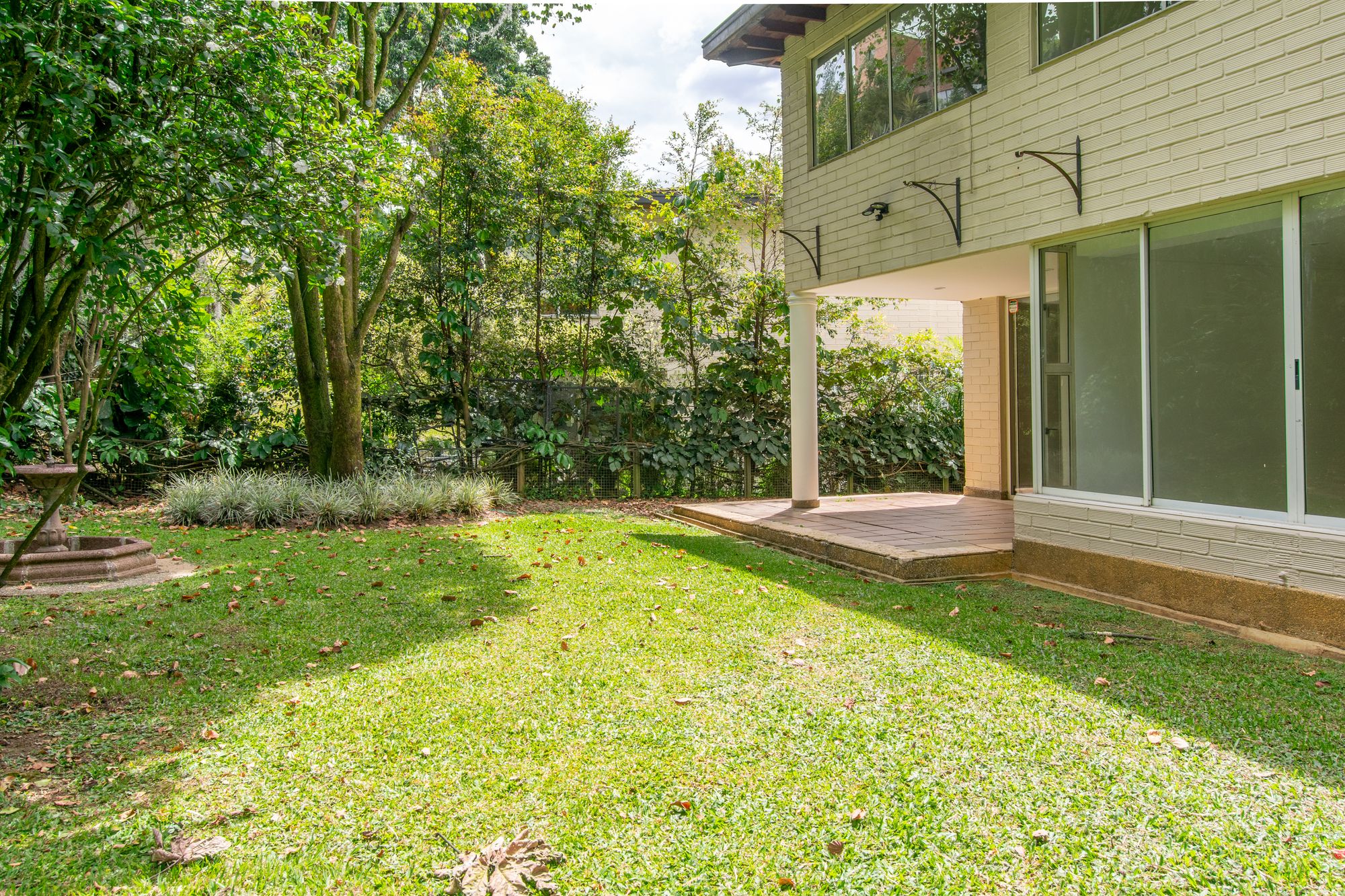 Casa en venta en El Poblado, Medellín 3 Habitaciones, 426m2